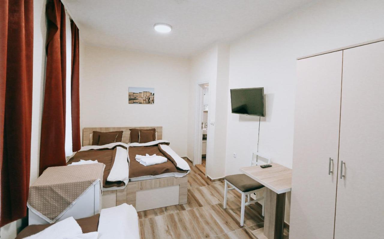 Vila Evropa Appartement Sombor Buitenkant foto