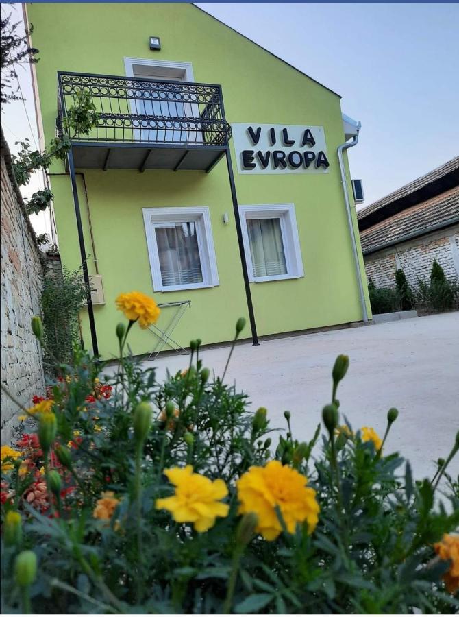 Vila Evropa Appartement Sombor Buitenkant foto